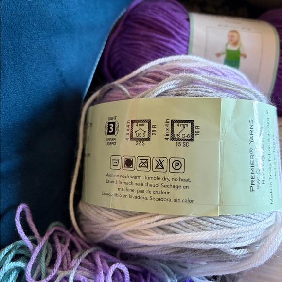 Assorted Baby & Soft Cotton Yarn Bundle in White, Lavender, Mint - Picture 8 of 12